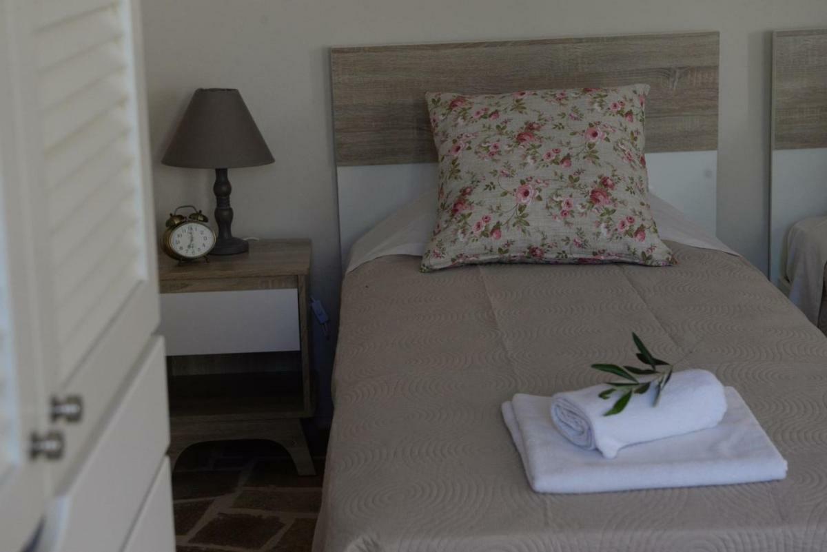 Villa The Olive Grove House Kassiopi Esterno foto